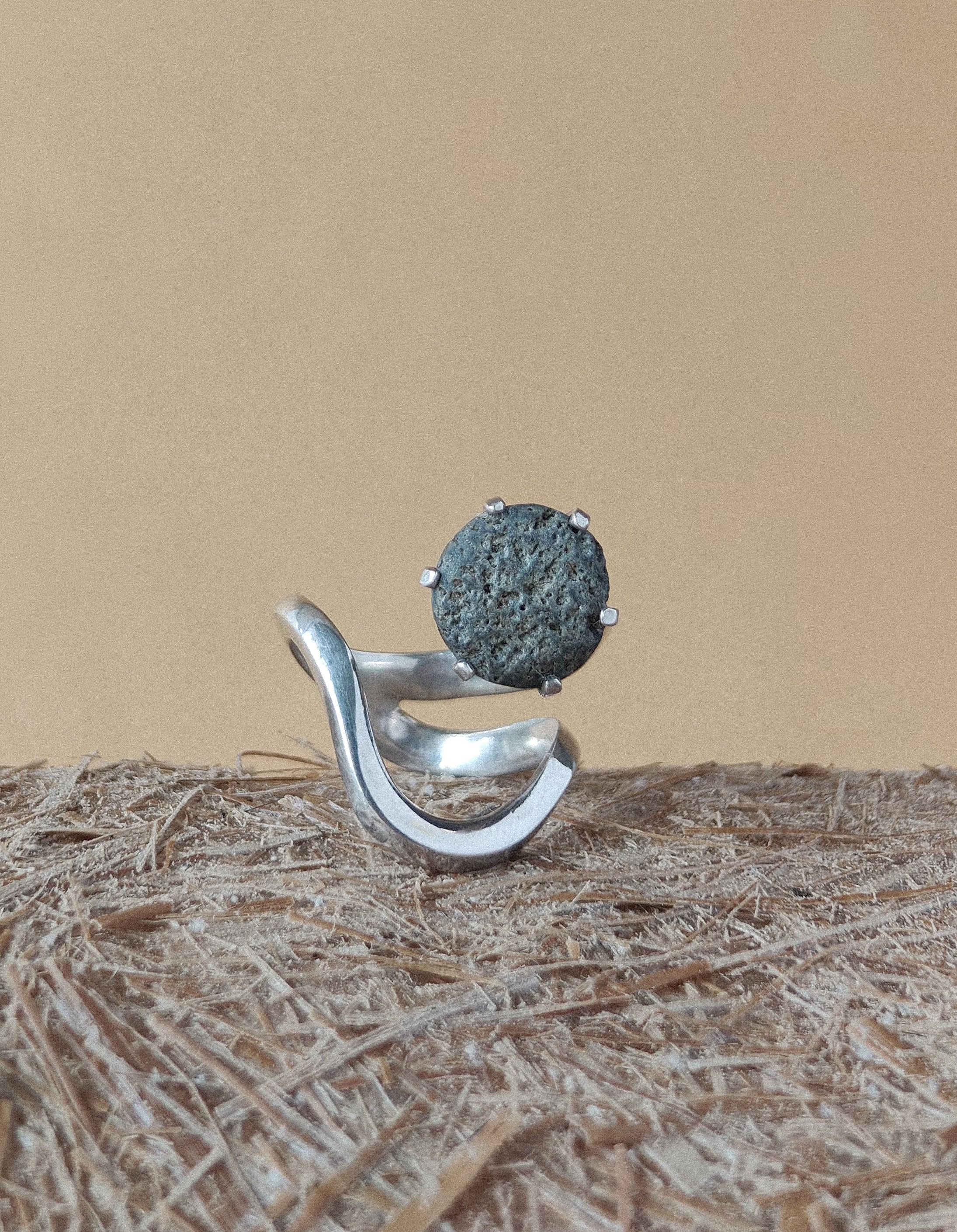 CAHYA VOLCANO RING