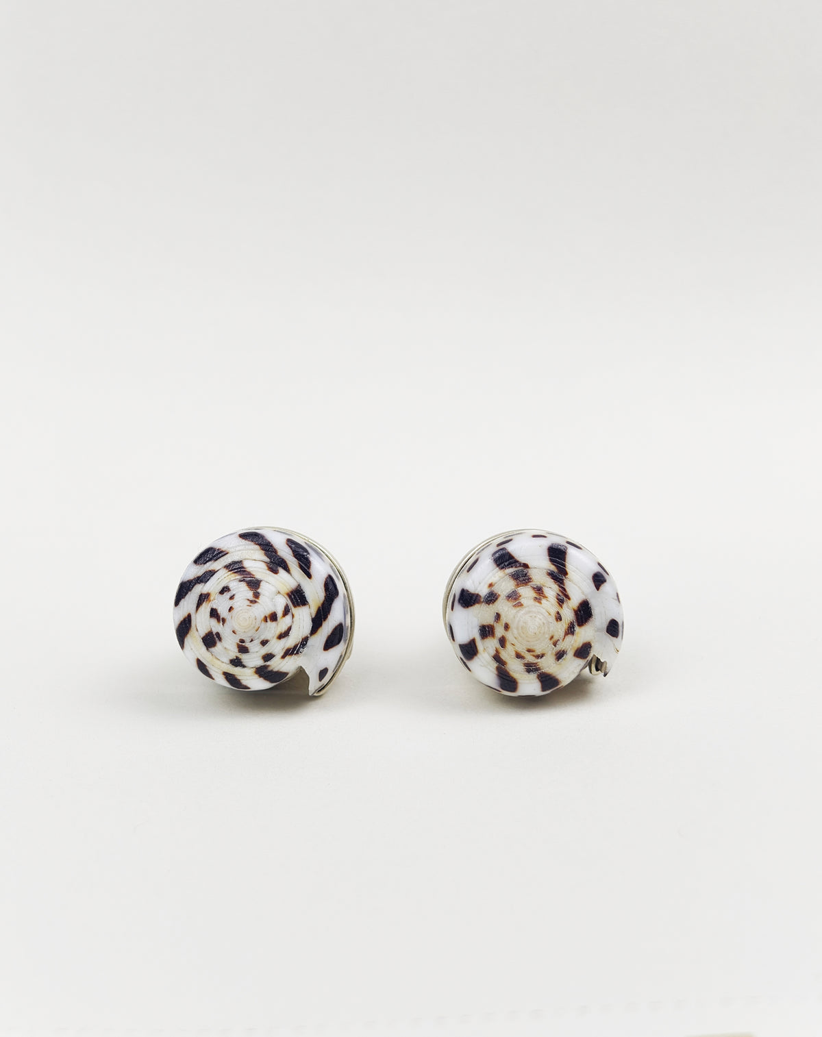 SHELL SUBENG STUDS pattern I