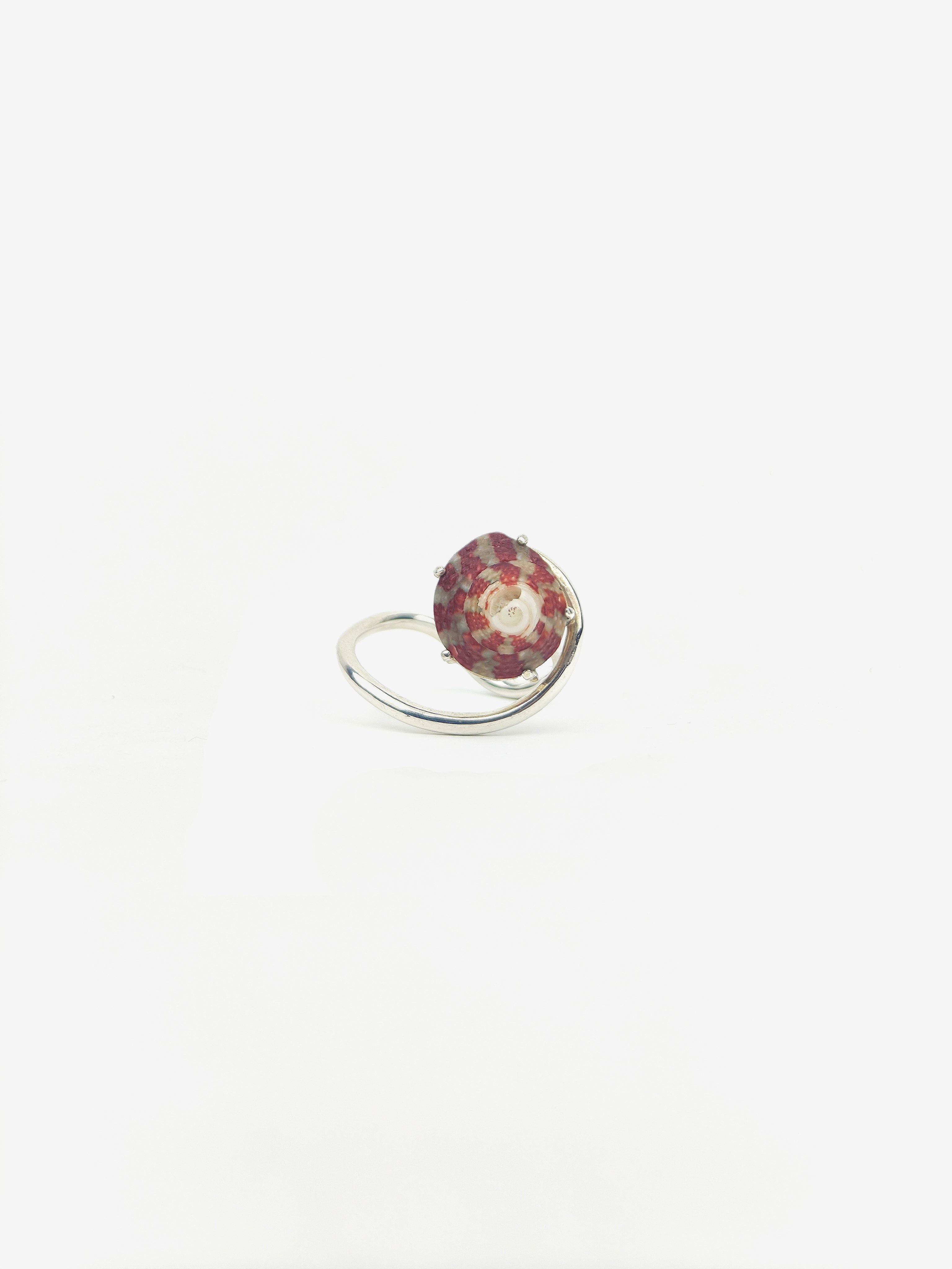 PILIN RING WITH BALI SHELL