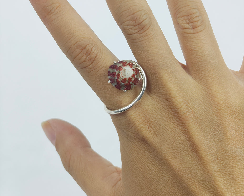 PILIN RING WITH BALI SHELL