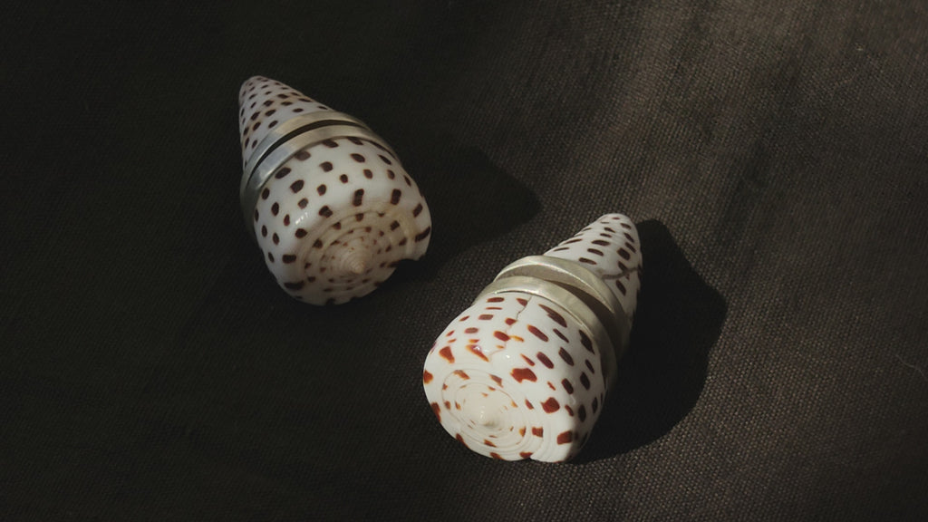 SHELL SUBENG STUDS